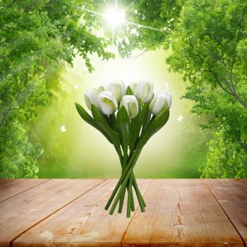 Tulip bouquet made of wood - 9 hand-painted wooden tulips, 20 cm tall, white/green, wooden flower decoration, made in Holland